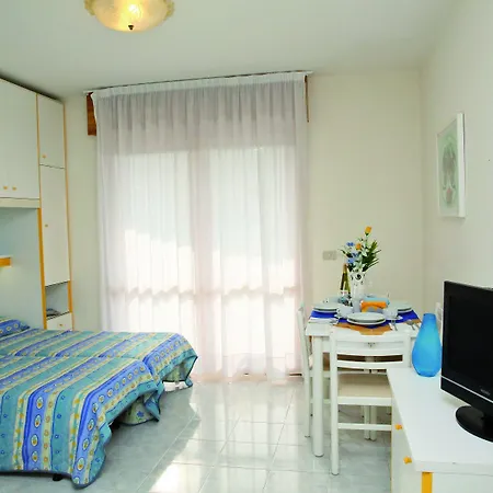 Joker Aparthotel 3*