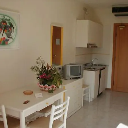 Joker Aparthotel 3*